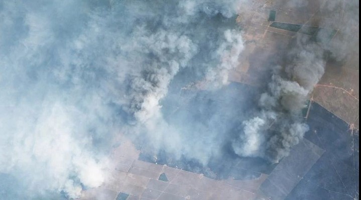 Cómo se ve el fuego de Corrientes desde un avión